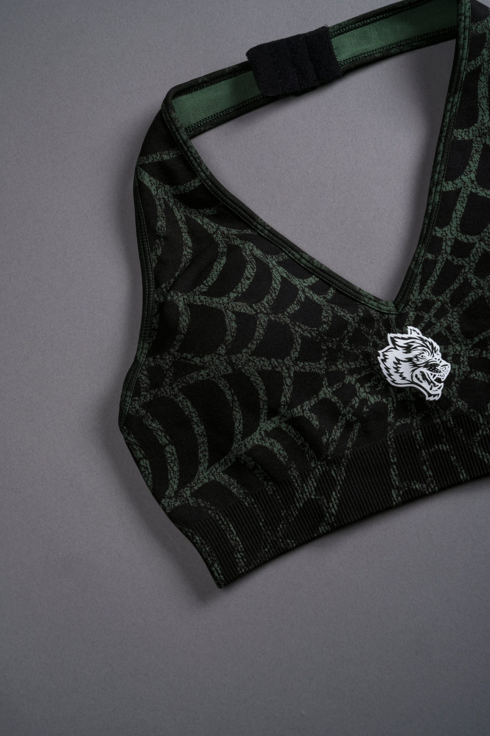 Single Wolf Everson Seamless Halter Bra in Black/Green Symbiote Web - Image 8