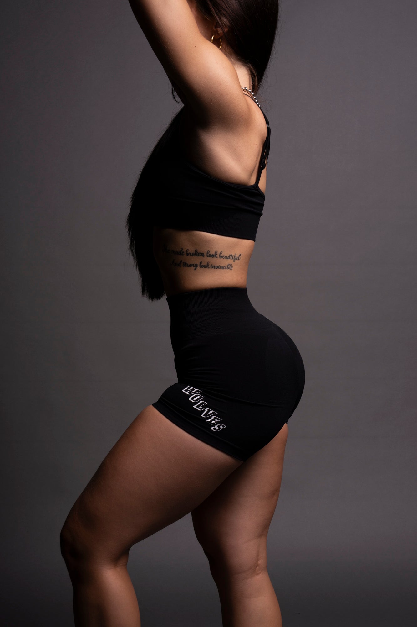 Journey Everson Seamless Training Shorts in Black - Image 12