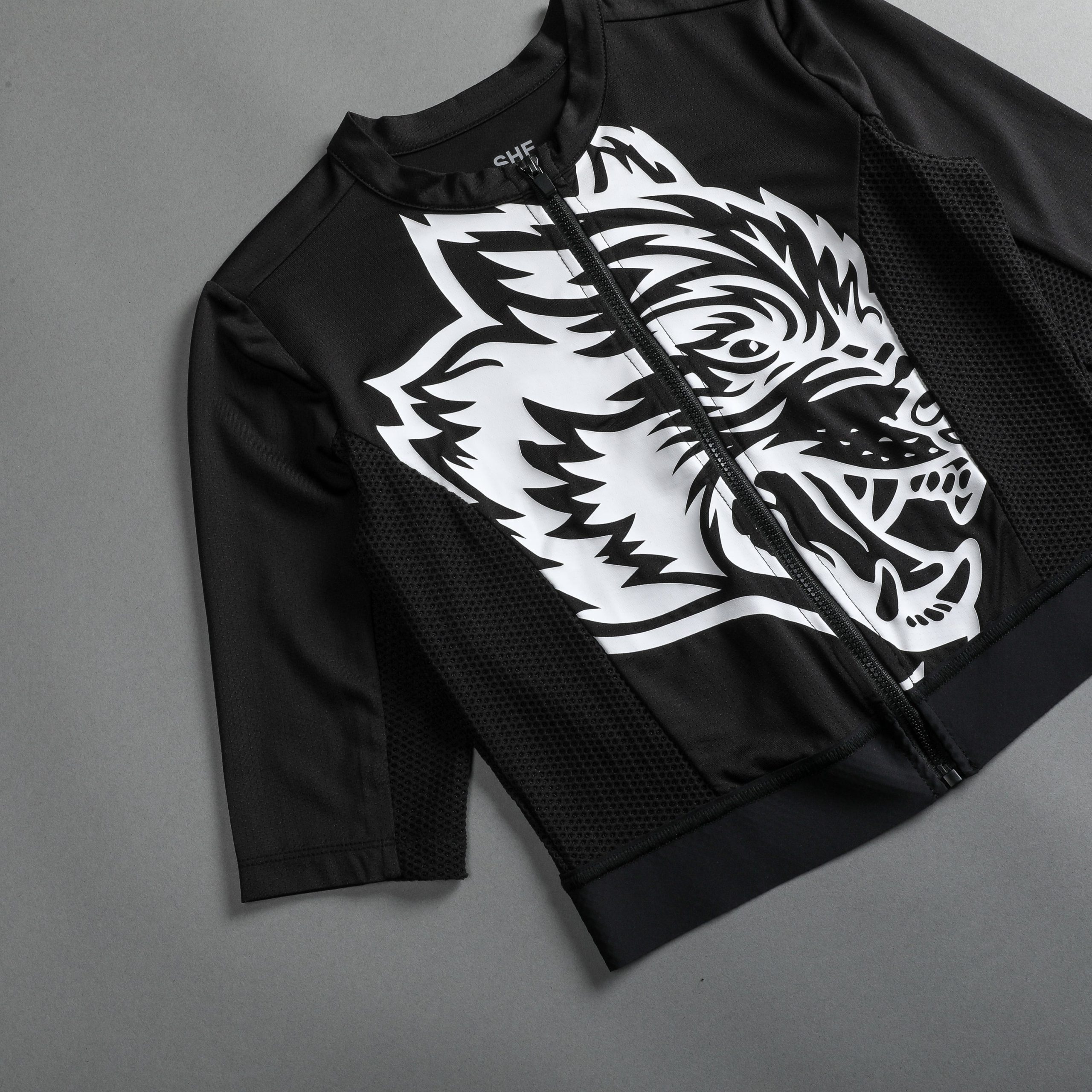 Big Wolf She Cycling Jersey in Black - Image 7