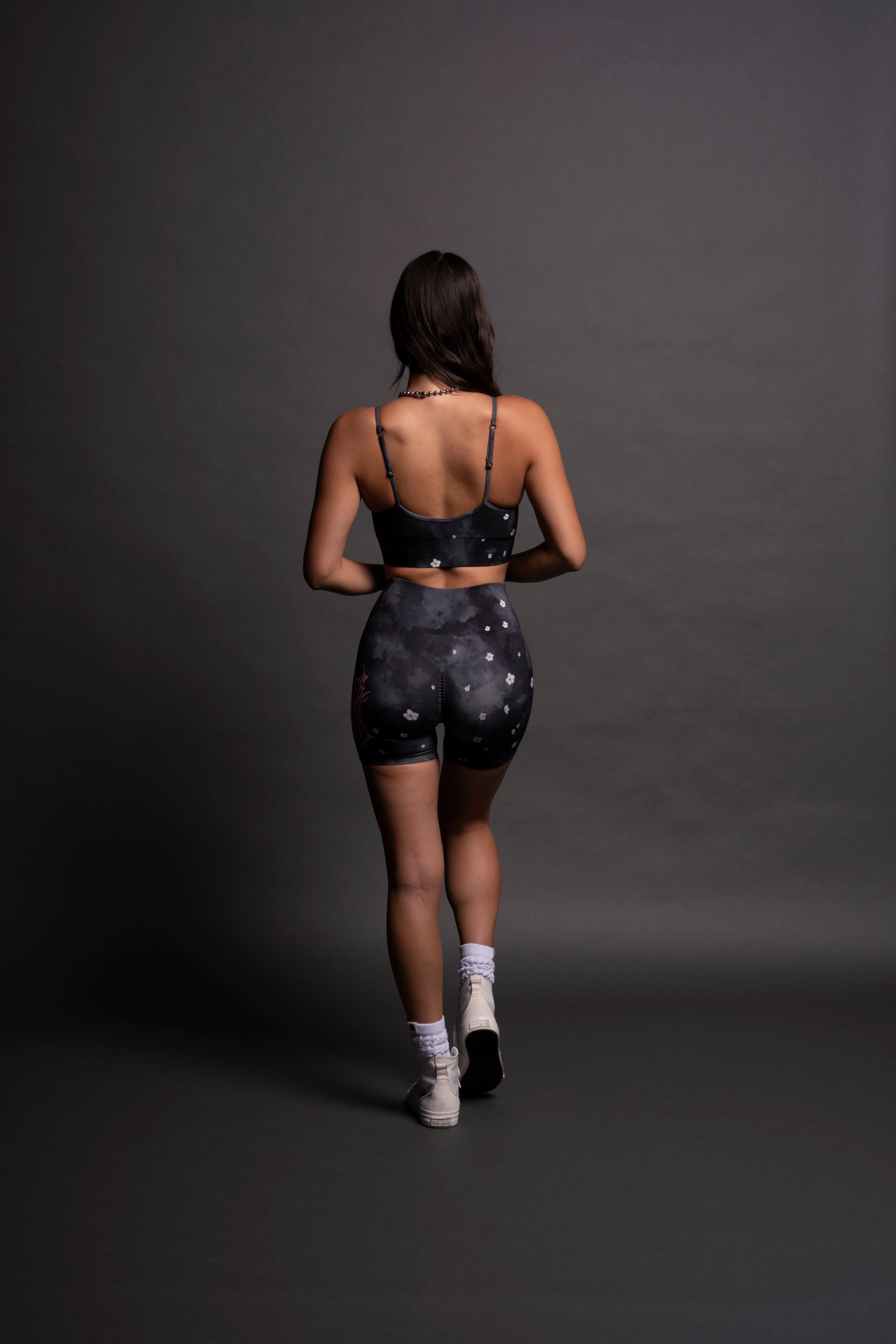 Chopper V2 Everson Seamless Sports Bra in Black Cherry Ghost Clouds - Image 7
