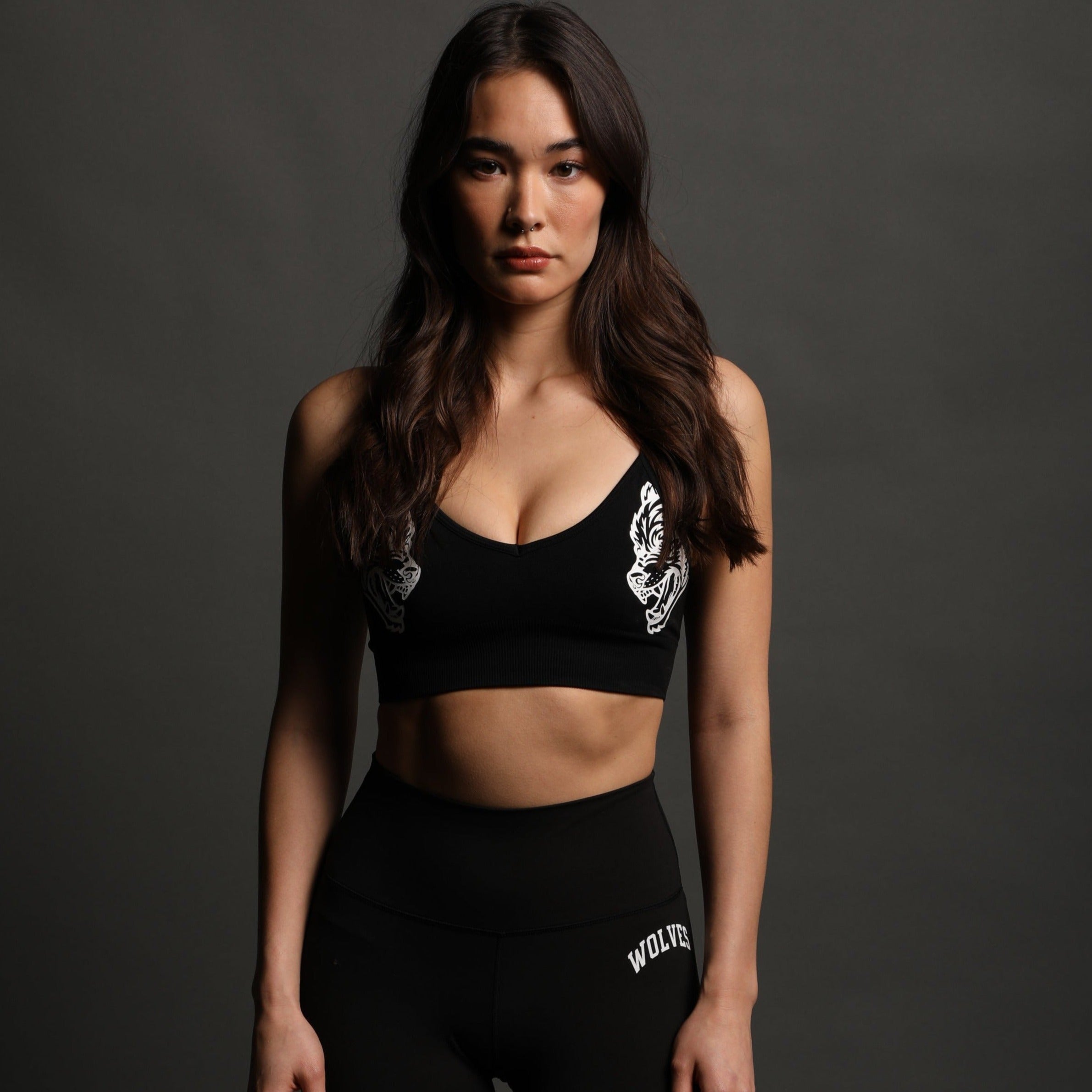 Dual Everson Seamless Sports Bra in Black - Image 2