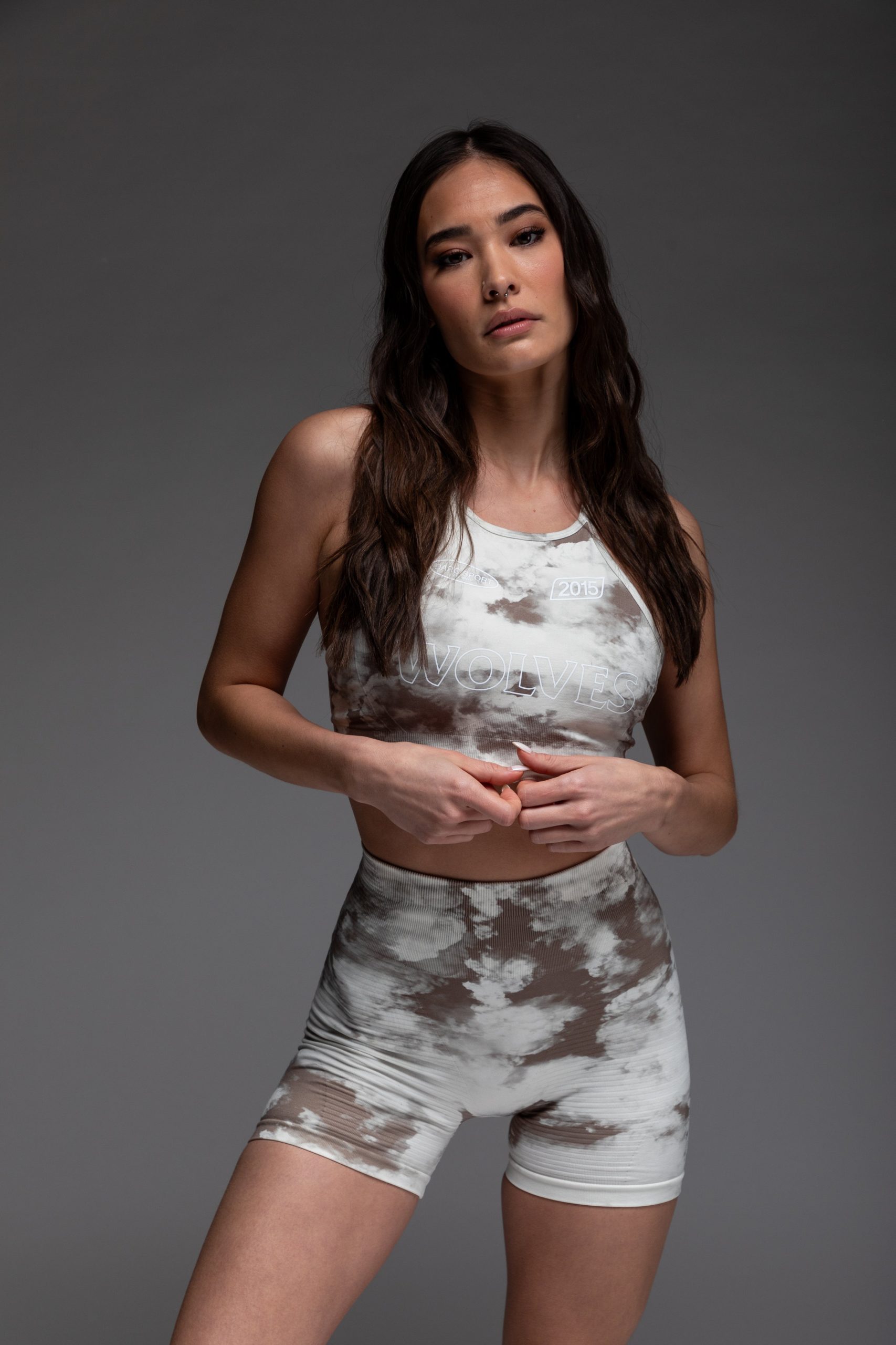Faster Everson Seamless High Neck Bra in Stone Ghost Clouds - Image 7