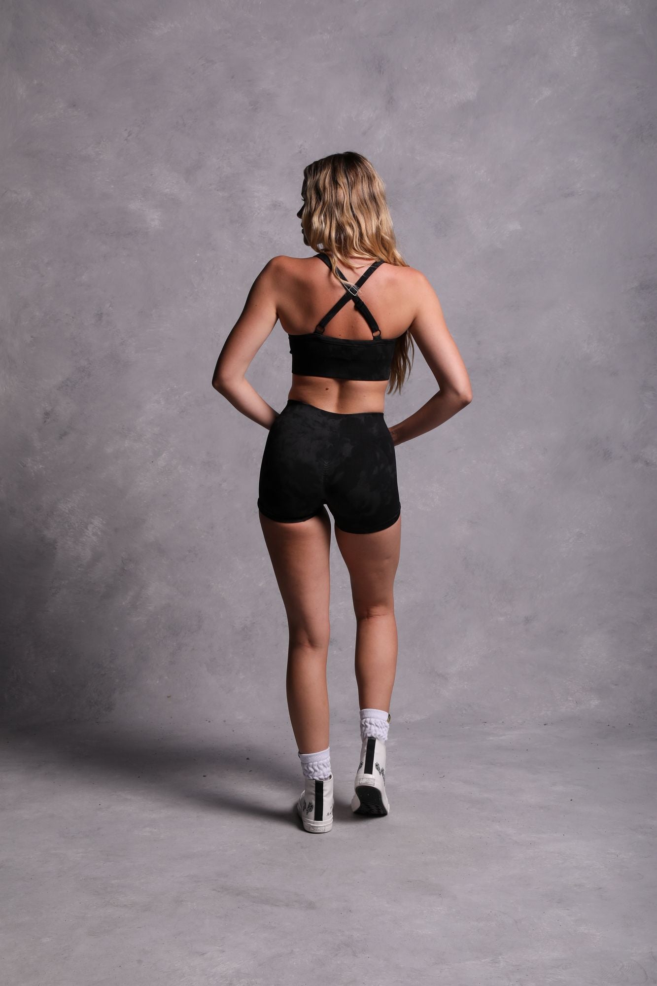 Hardcore Everson Seamless Sierra Bra in Tonal Black Jumbo Marble - Image 7
